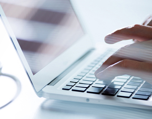 Qual é o melhor antivírus e como devo me proteger na internet?